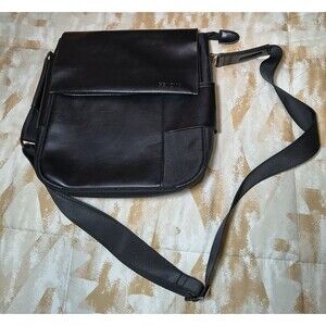 Genova Crossbody Bag Black Leather